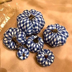 Blue and white gingham print pumpkin set